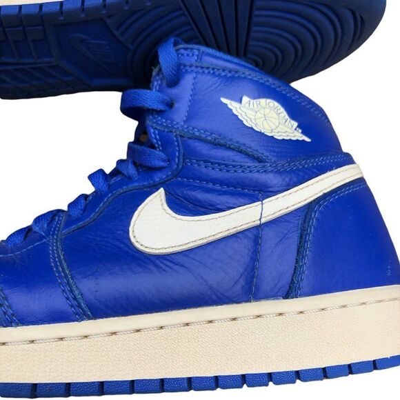 RARE 2018 Nike Air Jordan 1 Retro High OG Hyper Royal Size 6 - Picture 8 of 14